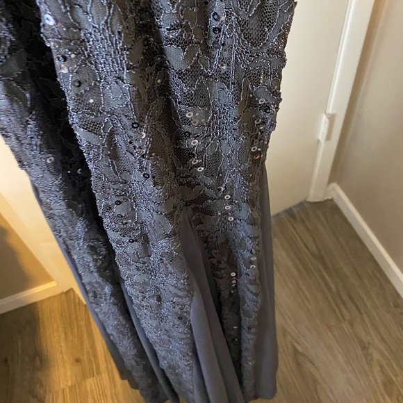 Grey dress - Picture 2 of 3